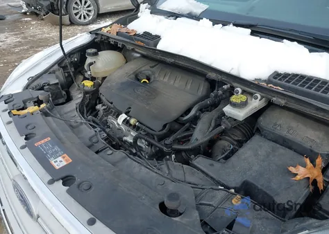 2018 Ford Escape Se from USA, damaged, VIN 1FMCU9GD8JUD33597